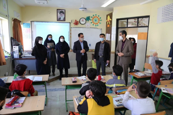 بازدید از مدارس مجری طرح کارورزی . 3