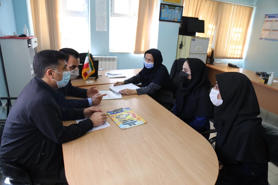 بازدید از مدارس مجری طرح کارورزی . 4