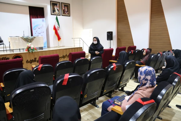 برگزاری کارگاه آموزشی با موضوع بهبود روابط موثر و تاثیر آن در پیشرفت زندگی فردی و اجتماعی .  5