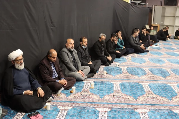 مراسم احیای شب قدر بیست و سوم ماه مبارک رمضان و سوگواری حضرت امام علی (ع) در نمازخانه شهدای پردیس آیت ا... خامنه ای گرگان برگزار شد. 4