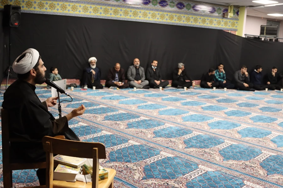 مراسم احیای شب قدر بیست و سوم ماه مبارک رمضان و سوگواری حضرت امام علی (ع) در نمازخانه شهدای پردیس آیت ا... خامنه ای گرگان برگزار شد. 5