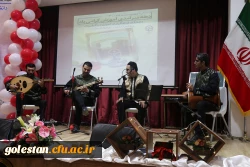 معلم امانت داری است که انسان امانت او است. 12