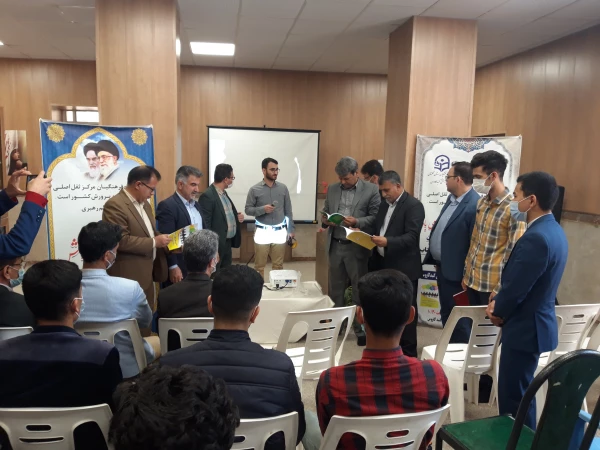 رونمایی از سه کتاب جدید دانشجو معلمان واحد دانشگاهی شهید بهشتی گنبد کاووس در دهه سرآمدی آموزش باحضور دکتر شادمهر نماینده مردم گنبد کاووس در مجلس شورای اسلامی  7