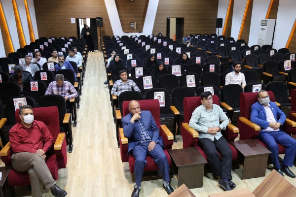 برگزاری دوره بالندگی با عنوان : آشنایی با روشهای ایجاد انگیزه در بین دانشجو معلمان در انجام فعالیتهای گروهی . 4