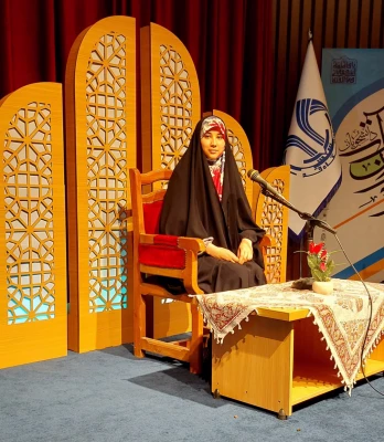 توسل به اهل  بیت در کنار تلاش و توکل تاثیر بسزایی در موفق شدن دارد. 3