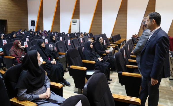 بازدید رئیس اداره استخدامی آموزش و پرورش از روند برگزاری مصاحبه پذیرفته شدگان آزمون استخدام پیمانی 1400 3