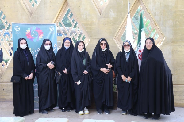 حضور مسئولین دانشگاه فرهنگیان پردیس امام خمینی (ره) گرگان به همرا دانشجو معلمان جشنواره رویش درتپه نورالشهدا و زیارت  شهدای گمنام 2