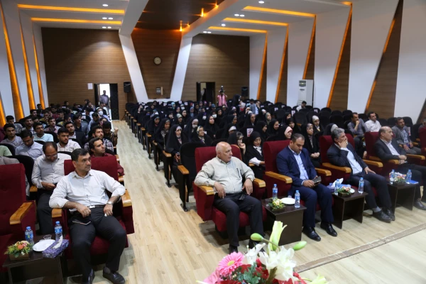 مراسم اختتامیه جشنواره رویش قطب پنج در گرگان برگزارشد. 10