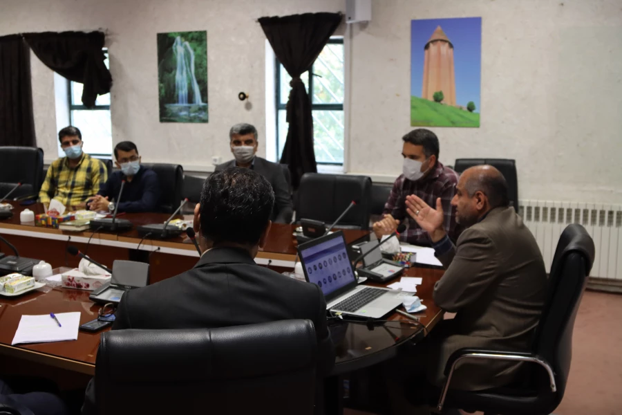 نشست یک روزه توجیهی نیروهای خدماتی استخدامی جدید در پردیس آیت الله خامنه ای گرگان برگزار شد. 4