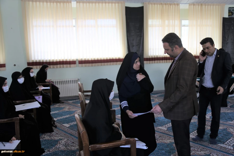 بازدید مدیر منابع انسانی اداره کل آموزش و پرورش استان گلستان از روند پدیرش داوطلبین کنکور سراسر 1401  6