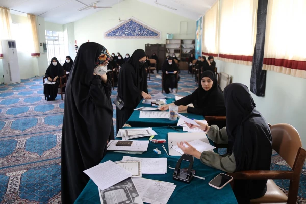 بازدید مدیر منابع انسانی اداره کل آموزش و پرورش استان گلستان از روند پدیرش داوطلبین کنکور سراسری 1401 دانشگاه فرهنگیان پردبس امام  خمینی (ره) گرگان . 2