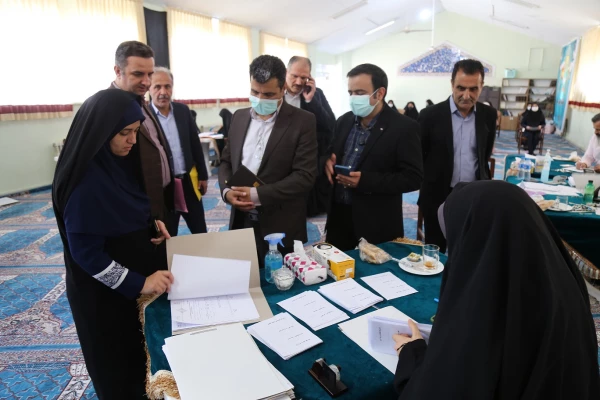 بازدید مسئولین وزارت آموزش پرورش کشور و اداره کل آموزش و پرورش استان گلستان از روند پذیرش معرفی شدگان چند برابر ظرفیت آزمون کنکورسراسری سال ۱۴۰۱پردیس امام خمینی (ره) گرگان 2