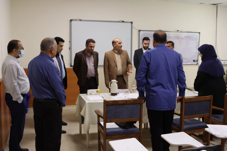 بازدید مدیر کل آموزش و پرورش استان گلستان از روند مصاحبه و گزینش داوطلبین کنکور سراسری 1401 دانشگاه فرهنگیان پردیس آیت الله خامنه ای گرگان 2