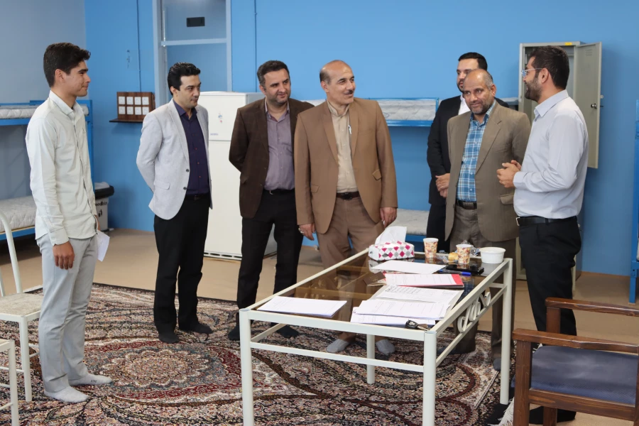 بازدید مدیر کل آموزش و پرورش استان گلستان از روند مصاحبه و گزینش داوطلبین کنکور سراسری 1401 دانشگاه فرهنگیان پردیس آیت الله خامنه ای گرگان 8