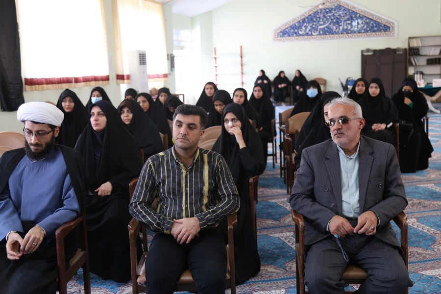 آئین تجلیل از ایثارگران و آزادگان سرافراز جنگ تحمیلی . 7