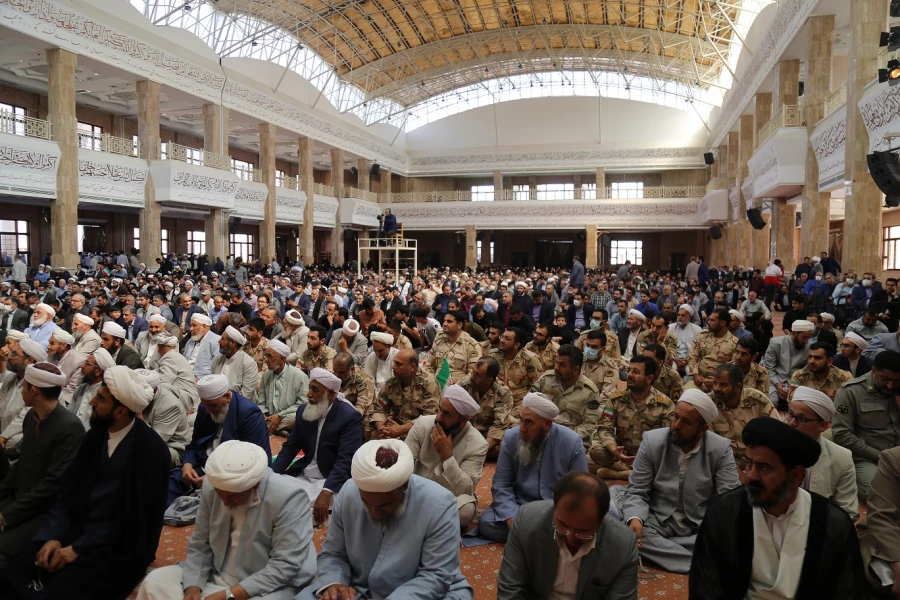 حضور مسئولین دانشگاه فرهنگیان پردیس امام خمینی (ره) و جمعی از دانشجو معلمان در اجتماع بزرگ حافظان «وحدت و امنیت» در گرگان . 2