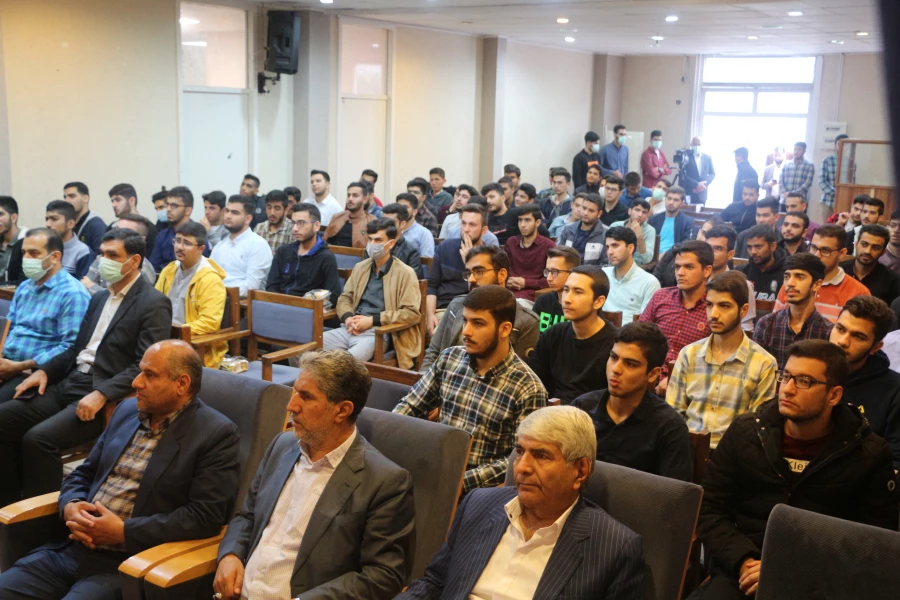 آیین استقبال از نو دانشجومعلمان ورودی سال 1401 در پردیس آیت الله خامنه ای گرگان برگزار شد. 4