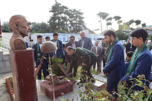  همایش جهاد تبیین دانشگاه و نخبگان علمی با موضوع استکبار ستیزی  7
