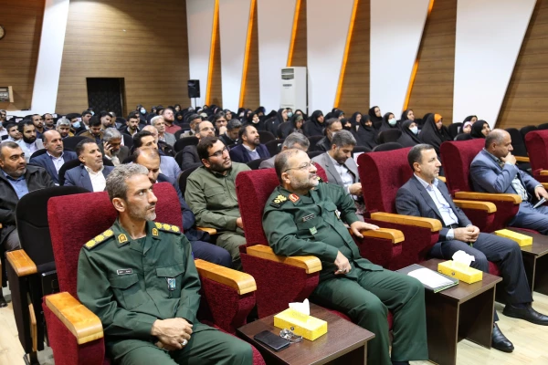  همایش جهاد تبیین دانشگاه و نخبگان علمی با موضوع استکبار ستیزی  10