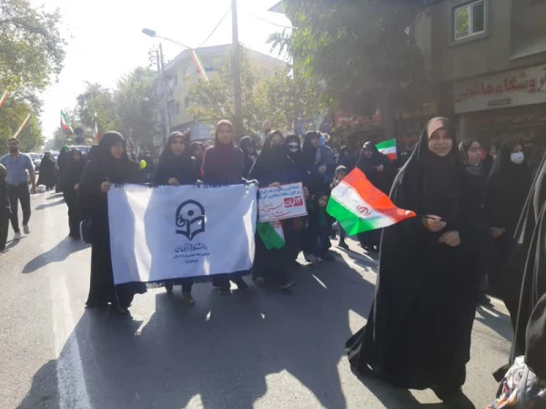 حضور دانشجو معلمان دانشگاه فرهنگیان گلستان در راهپیمایی 13 آبان 4