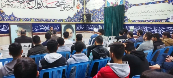 معلمین باید تدریس و آموزش هنرمندانه داشته باشند. 5