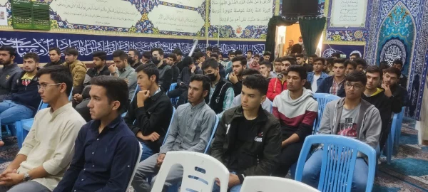 معلمین باید تدریس و آموزش هنرمندانه داشته باشند. 8