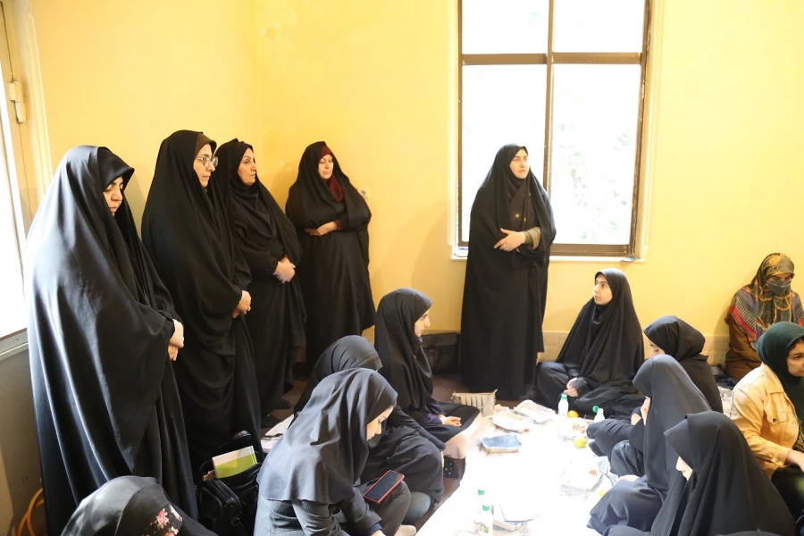 برگزاری اردوی تفریحی و توجیهی دانشجو معلمان پردیس امام خمینی ساختمان شماره ۲ علی اباد. 4