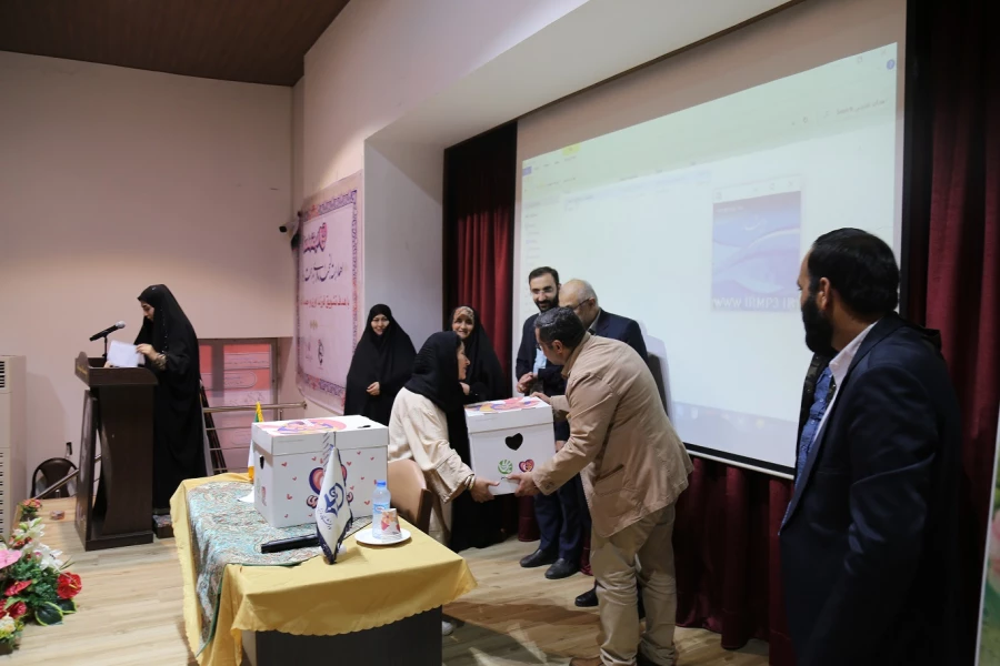 همایش هویت دختران با تبیین نقش مادرانه ،  9