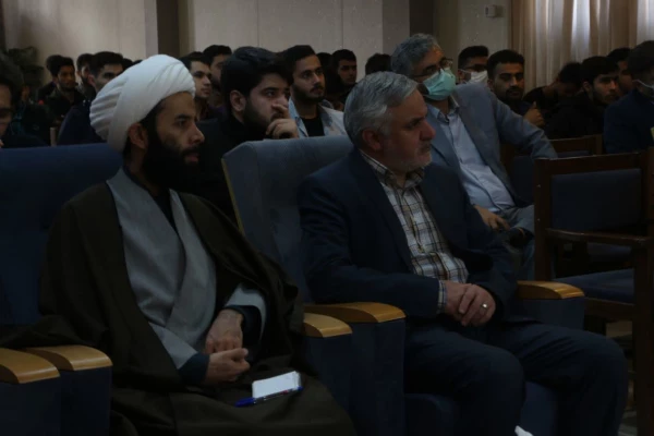 نشست بصیرتی با حضور سردار دادگر برگزار شد. 3