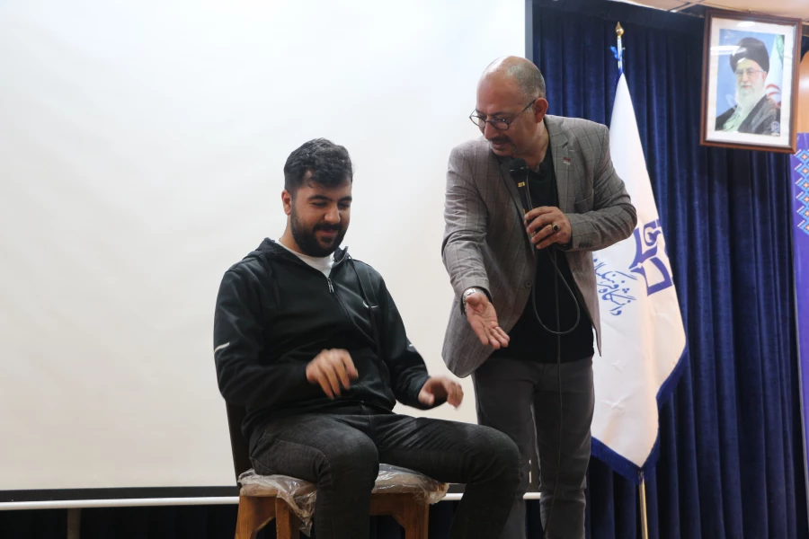 جشن روز دانشجو با حضور  پرشور دانشجومعلمان پردیس آیت الله خامنه ای  برگزار شد. 2