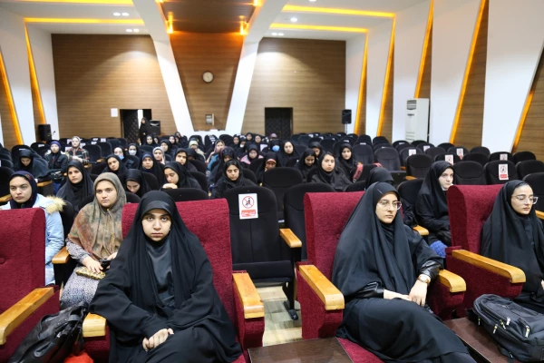 برگزاری نشست توجیهی آئین نامه  و شیوه نامه انضباطی . 3