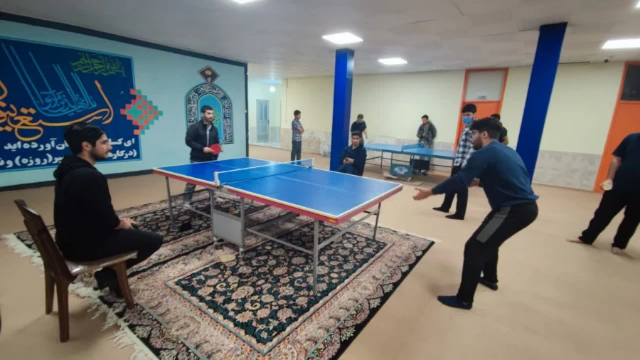 مسابقات ورزشی والیبال، تنیس روی میز، تیراندازی و شطرنج دانشجومعلمان پردیس آیت الله خامنه ای برگزار شد. 3