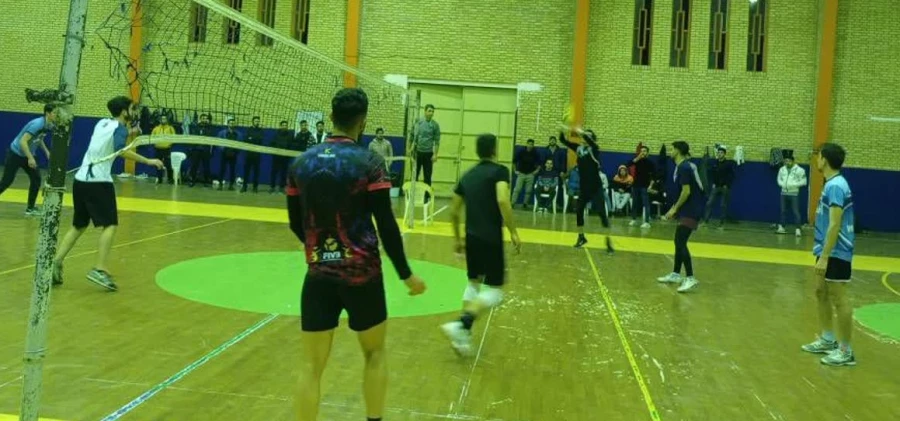 مسابقات ورزشی والیبال، تنیس روی میز، تیراندازی و شطرنج دانشجومعلمان پردیس آیت الله خامنه ای برگزار شد. 6