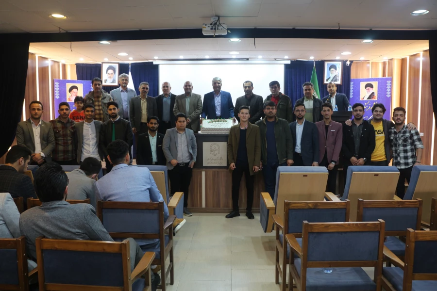 آیین دانش آموختگی دانشجومعلمان ورودی سال 97 پردیس آیت الله خامنه ای 10