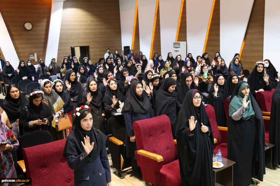 آئین دانش آموختگی دانشجو معلمان ورودی ۹۷ پردیس امام خمینی (ره) گرگان برگزار شد . 2