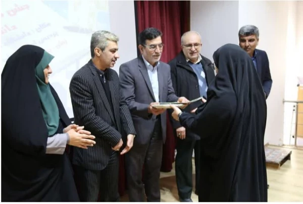 آئین دانش آموختگی دانشجو معلمان ورودی ۹۷ پردیس امام خمینی (ره) گرگان برگزار شد . 2