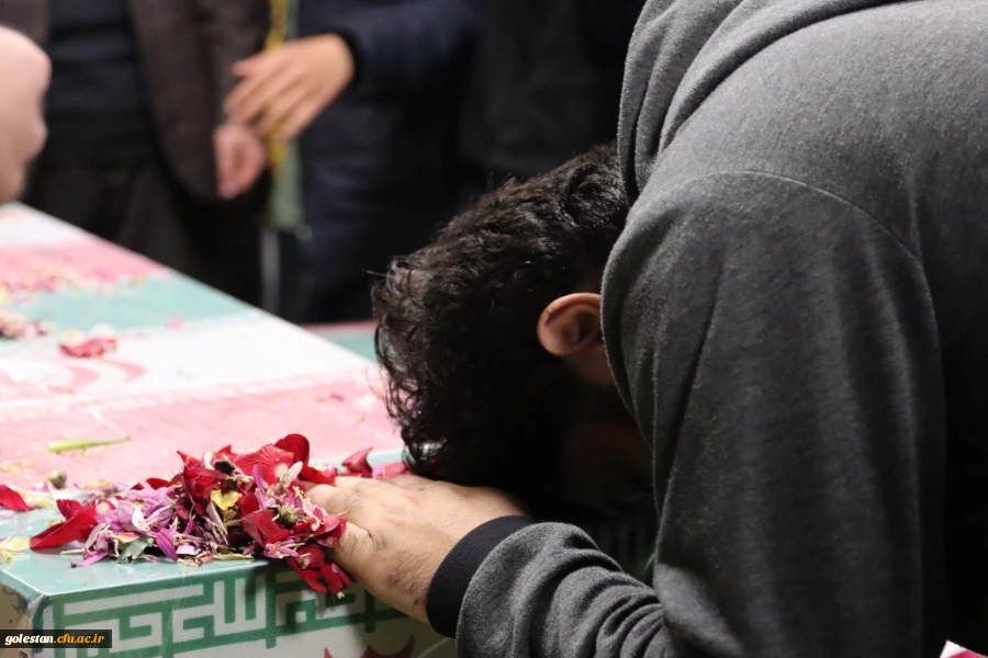 پردیس آیت الله خامنه ای میزبان دو شهید گمنام دفاع مقدس شد. 11