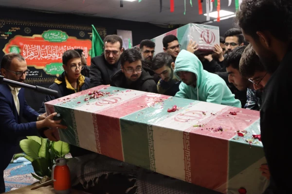 پردیس آیت الله خامنه ای میزبان دو شهید گمنام دفاع مقدس شد. 7