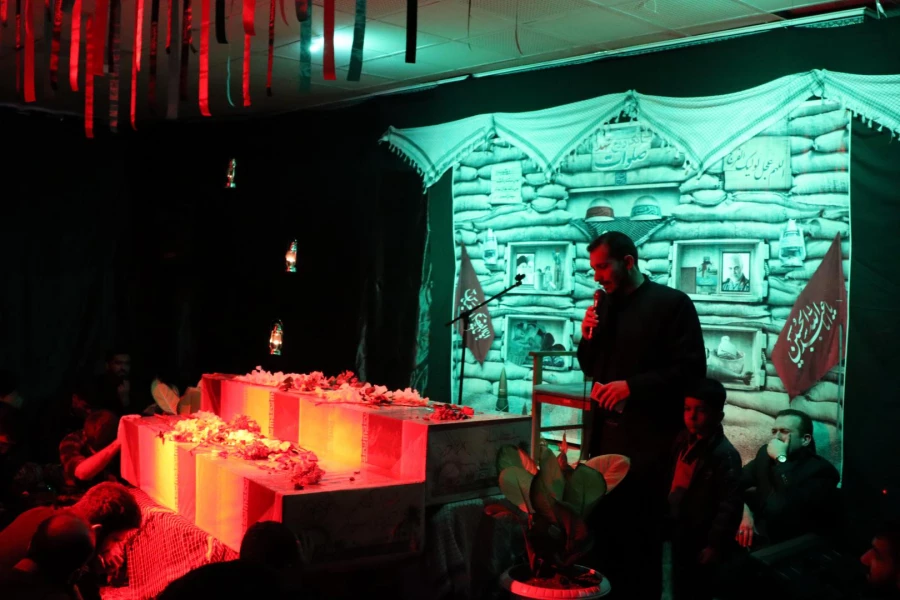 پردیس آیت الله خامنه ای میزبان دو شهید گمنام دفاع مقدس شد. 38