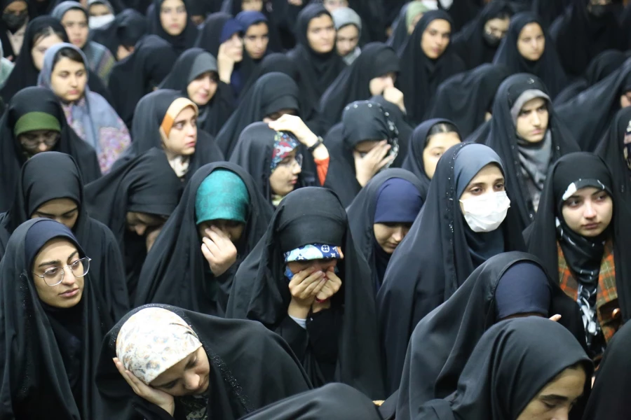 استقبال پرشور دانشجو معلمان پردیس امام خمینی (ره) گرگان از پیکر پاک ۲ شهید گمنام . 2