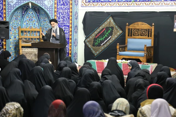 استقبال پرشور دانشجو معلمان پردیس امام خمینی (ره) گرگان از پیکر پاک ۲ شهید گمنام . 2