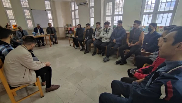 سلسله بازدید های مسئولین از کیفیت انجام کارورزی در مدارس  4