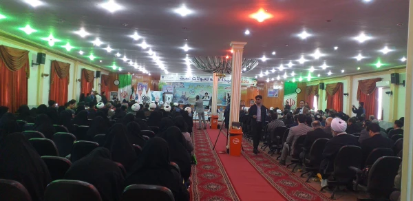 حضور پرشور دانشجومعلمان و مهارت آموزان ماده28 در هفتمین اجلاس استانی نماز 6