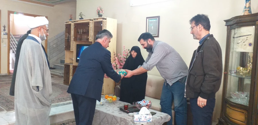 دیدار مسئولین واحد دانشگاهی شهید بهشتی گنبد کاووس با خانواده شهید دانشجو معلم امیر بیگدلی 5