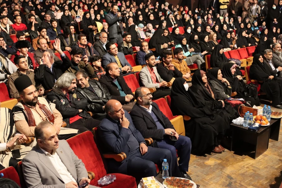 جهانی شدن هویت اقوام از دغدغه های دانشگاه فرهنگیان است. 4