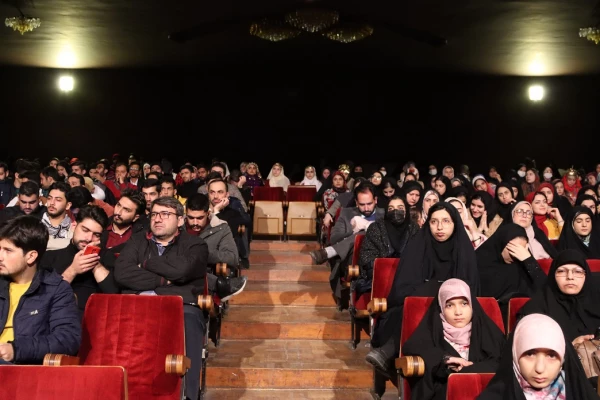 جهانی شدن هویت اقوام از دغدغه های دانشگاه فرهنگیان است. 9