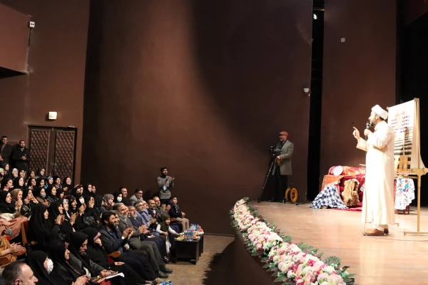 جهانی شدن هویت اقوام از دغدغه های دانشگاه فرهنگیان است. 15