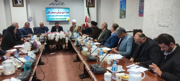 تمام همت دانشگاه باید در جهت گسترش فرهنگ نماز باشد. 5