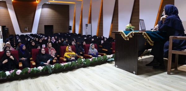 کارگاه آموزشی با موضوع مداخله در بحران و پیشگیری از رفتارهای خود آسیب رسانی در دانشگاه فرهنگیان پردیس امام خمینی (ره)گرگان برگزار شد .  2