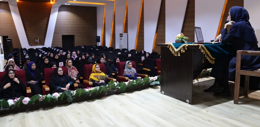 کارگاه آموزشی با موضوع مداخله در بحران و پیشگیری از رفتارهای خود آسیب رسانی در دانشگاه فرهنگیان پردیس امام خمینی (ره)گرگان برگزار شد .  2